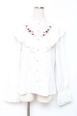 axes femme / ローズ刺繍フリルブラウス M 白 Y-25-12-10-029-AX-BL-SZ-ZY