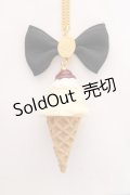 Q-pot. / チェリーホイップアイスネックレス  バニラ Y-25-12-10-003-QP-AC-SZ-ZY