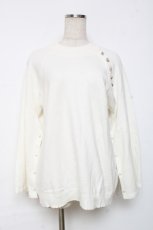 画像1: axes femme / アソート釦付スリット袖ニット F 白 Y-25-12-11-026-AX-TO-SZ-ZT526 (1)