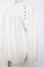 画像3: axes femme / アソート釦付スリット袖ニット F 白 Y-25-12-11-026-AX-TO-SZ-ZT526 (3)