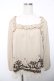 画像1: axes femme / フロッキープリントトップス  ベージュ Y-25-12-13-040-AX-TO-SZ-ZY (1)