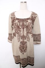 axes femme / プリントチュニック  ベージュ Y-25-12-13-064-AX-OP-SZ-ZY