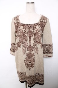 axes femme / プリントチュニック  ベージュ Y-25-12-13-064-AX-OP-SZ-ZY