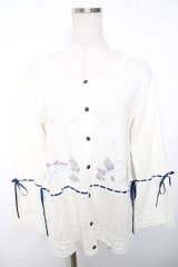 axes femme / sajou刺繍入ニットカーデ  キナリ Y-25-12-13-017-AX-TO-SZ-ZY