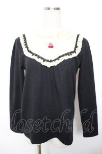 axes femme / 胸元モチーフブロッキングプルオーバー  黒 Y-25-12-17-071-AX-TO-SZ-ZY