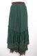 画像2: axes femme / 裾刺繍ロングスカート  グリーン Y-25-12-17-124-AX-SK-AS-ZY (2)