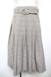 Fi.n.t / ベルト付きチェックタックスカート F ブラウン×ホワイト Y-25-12-17-137-CA-SK-SZ-ZY