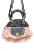axes femme / ファー使いショルダーバッグ  黒 Y-25-12-23-007-AX-BG-SZ-ZY