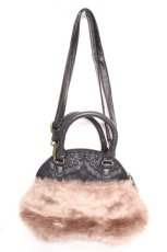 画像2: axes femme / ファー使いショルダーバッグ  黒 Y-25-12-23-007-AX-BG-SZ-ZT335 (2)