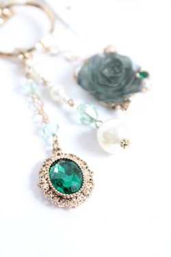 画像3: axes femme / フェイバリットローズチャーム  グリーン Y-25-12-27-005-AX-AC-SZ-ZY