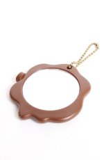 画像2: Q-pot. / FUDGE”101号記念特別付録 ミラー  ブラウン Y-25-12-27-006-QP-ZA-SZ-ZT445-F006 (2)