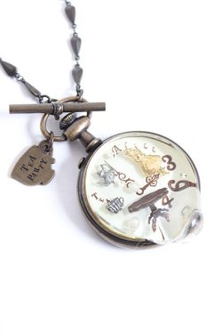 画像4: Q-pot. / アリスのメルティポケットウォッチネックレス  ブラウン Y-25-12-27-001-QP-AC-SZ-ZY