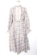 axes femme / プリーツ切替チェック柄ワンピース  生成り Y-26-01-01-099-AX-OP-SZ-ZY