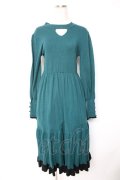 axes femme / チョーカー風ニットワンピース F グリーン Y-26-01-01-103-AX-OP-SZ-ZY