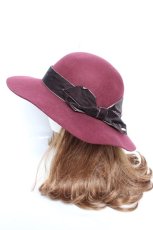 画像2: axes femme / ベロアリボンキャペリン  ワイン Y-26-01-01-020-AX-AC-SZ-ZTK037 (2)