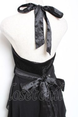 画像4: Ozz oneste / 薔薇刺繍ベロアホルターワンピース  黒 Y-26-01-05-068-OO-OP-SZ-ZY