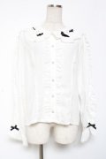 axes femme kawaii / ハロウィンナイト刺繍ブラウス M 白 Y-26-01-09-030-AX-BL-SZ-ZY