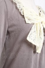 画像4: axes femme / BIGレースリボンプルオーバー M グレー Y-26-01-09-040-AX-TO-SZ-ZS (4)