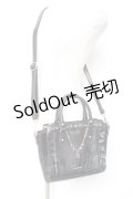 axes femme / チャーム付きミニショルダー  黒 Y-26-01-09-018-AX-BG-SZ-ZTK021