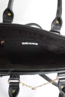 画像4: axes femme / チャーム付きミニショルダー  黒 Y-26-01-09-018-AX-BG-SZ-ZY