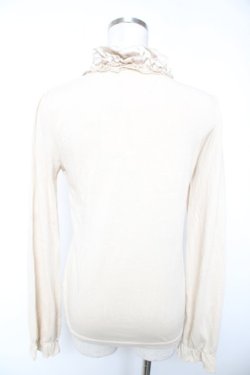 画像2: axes femme / ブローチ付きブラウス風プルオーバー  生成り Y-26-01-12-030-AX-TO-SZ-ZY