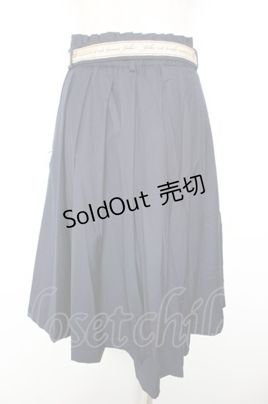 画像2: F i.n.t / ロゴテープベルト使いタックスカート F ネイビー Y-26-01-18-131-CA-SK-SZ-ZI (2)