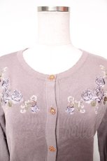 画像3: axes femme / フラワーガーデン刺繍カーディガン  グレー Y-26-01-18-027-AX-TO-SZ-ZT631 (3)
