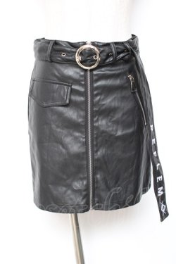 画像1: REFLEM / フェイクレザーZIPデザイン変形スカート F ブラック Y-26-01-20-136-PU-SK-SZ-ZI