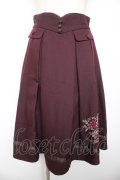axes femme / ローズ刺繍フレアスカート  ワイン Y-26-01-22-155-AX-SK-SZ-ZY