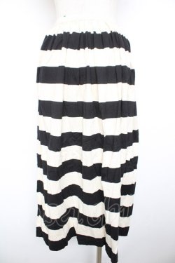 画像2: INGEBORG / ボーダースカート F 黒×オフ Y-26-01-22-162-LO-SK-SZ-ZY