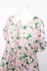 画像3: Perla nell' ostrica / いちごプリントキャンディボタンワンピース  ピンク Y-26-01-24-130-EL-OP-SZ-ZI (3)