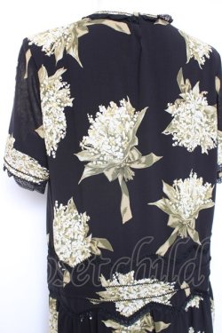 画像4: KANEKO ISAO / スズラン柄たくし上げリボン付き半袖ワンピース  ブラック Y-26-01-27-017-EL-OP-SA-ZY