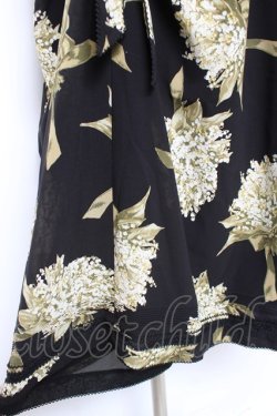 画像7: KANEKO ISAO / スズラン柄たくし上げリボン付き半袖ワンピース  ブラック Y-26-01-27-017-EL-OP-SA-ZY