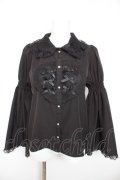 NOEMIE / フロントハートレースブラウス  黒 Y-26-01-28-088-LO-BL-SZ-ZY