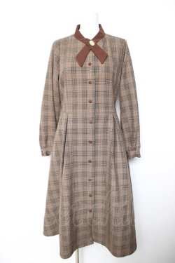 画像1: F＆A / カメオ付きクロスボウタイチェックワンピース F ブラウン Y-26-01-28-128-LO-OP-SZ-ZY