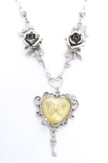 画像1: axes femme / 蝶×ローズネックレス  シルバー Y-26-01-28-005-AX-AC-SZ-ZT639-F002 (1)