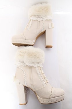 画像4: LIZ LISA / Many Wayファーショートブーツ 2 ホワイト Y-26-01-31-042-LO-SH-SZ-ZY