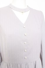 画像4: axes femme POETIQUE / チョーカーデザインロングワンピース M ラベンダー Y-26-01-31-120-AX-OP-SZ-ZI (4)