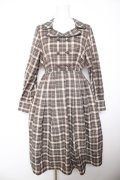 F＆A / ダブルボタンパイピング開襟チェックワンピース  ブラウン Y-26-02-01-045-LO-SK-SZ-ZY
