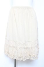 画像1: axes femme / バラ刺繍ペチスカート M 生成り Y-26-02-04-117-AX-SK-SZ-ZI (1)