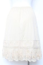 画像2: axes femme / バラ刺繍ペチスカート M 生成り Y-26-02-04-117-AX-SK-SZ-ZI (2)