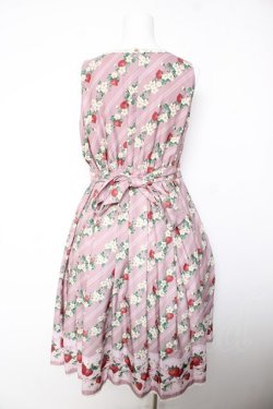 画像2: axes femme kawaii / いちご柄ジャンパースカート M ピンク Y-26-02-05-082-AX-OP-SZ-ZY