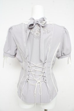 画像2: Ozz oneste / 薔薇刺繍ブラウス  グレー Y-26-02-09-105-OO-BL-SZ-ZY