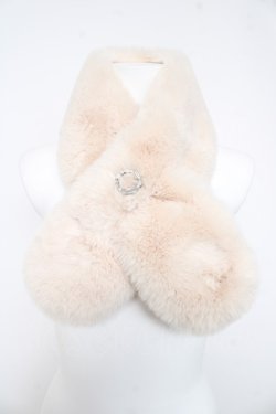 画像1: axes femme / ブローチ付きファーティペット  生成り Y-26-02-11-001-AX-ZA-SZ-ZY