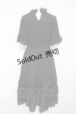 画像2: axes femme / カメオ付フレア袖ワンピース  黒 Y-26-02-11-068-AX-OP-SZ-ZS