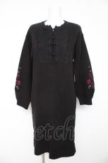 画像1: axes femme / 袖刺繍チャイナ釦ニットワンピース M 黒 Y-26-02-11-079-AX-OP-SZ-ZT517 (1)