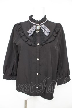 画像1: axes femme / カメオブローチ付シフォンブラウス F 黒 Y-26-02-13-087-AX-BL-SZ-ZY