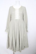 画像1: Favorite / レース使いワンピース M-L モスグリーン Y-26-02-13-127-LO-OP-SZ-ZT643 (1)