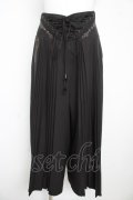 Rozen Kavalier / プリーツ袴ワイドパンツ  黒 Y-26-02-13-148-OO-PA-SZ-ZY
