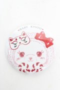 BABY, THE STARS SHINE BRIGHT / BABY京都店限定『お稲荷くみゃちゃん』缶バッジ  白 Y-26-02-13-005-BA-AC-SZ-ZY